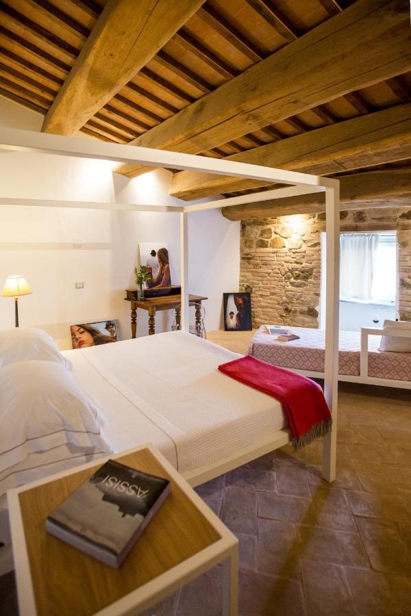 Castello Di Ramazzano - Tenute Aliani Perugia Eksteriør bilde