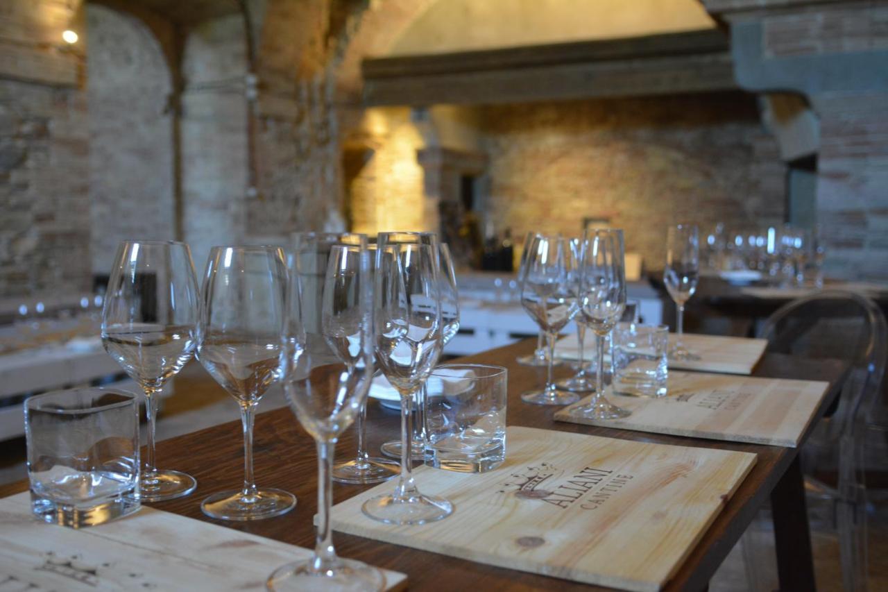 Castello Di Ramazzano - Tenute Aliani Perugia Eksteriør bilde