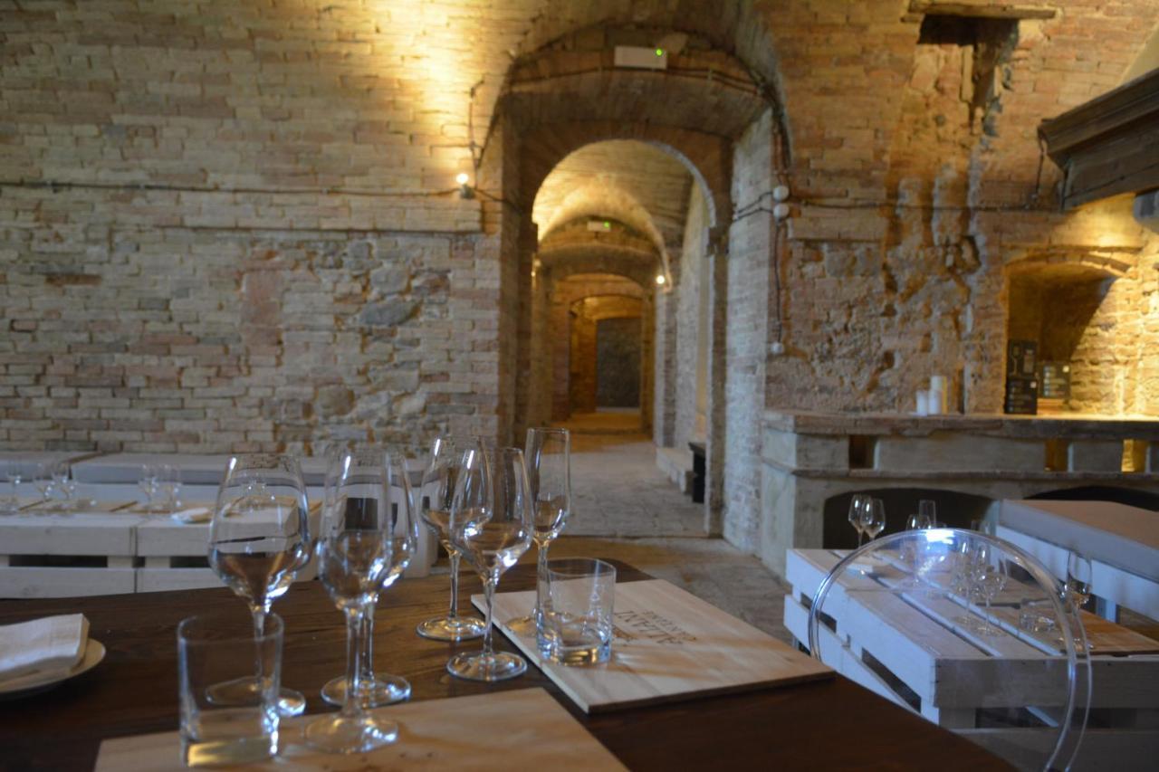 Castello Di Ramazzano - Tenute Aliani Perugia Eksteriør bilde