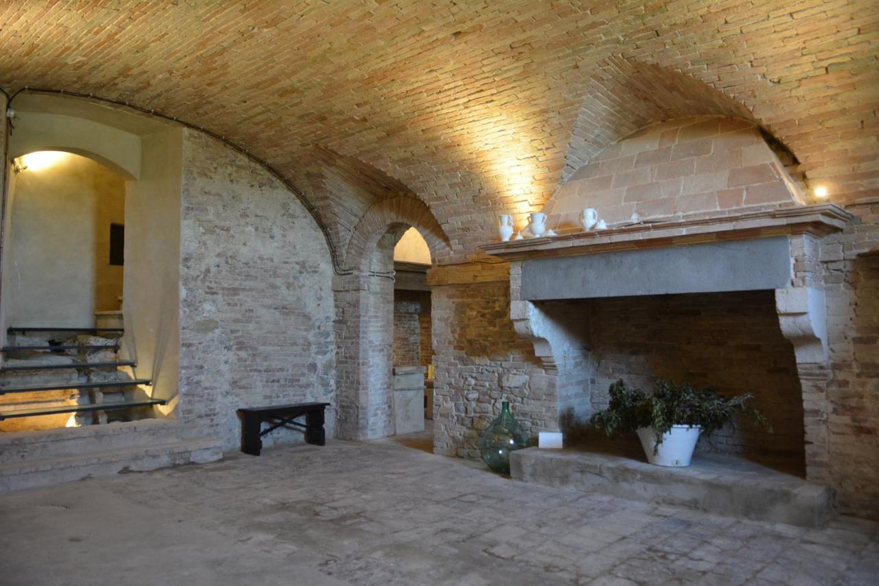 Castello Di Ramazzano - Tenute Aliani Perugia Eksteriør bilde