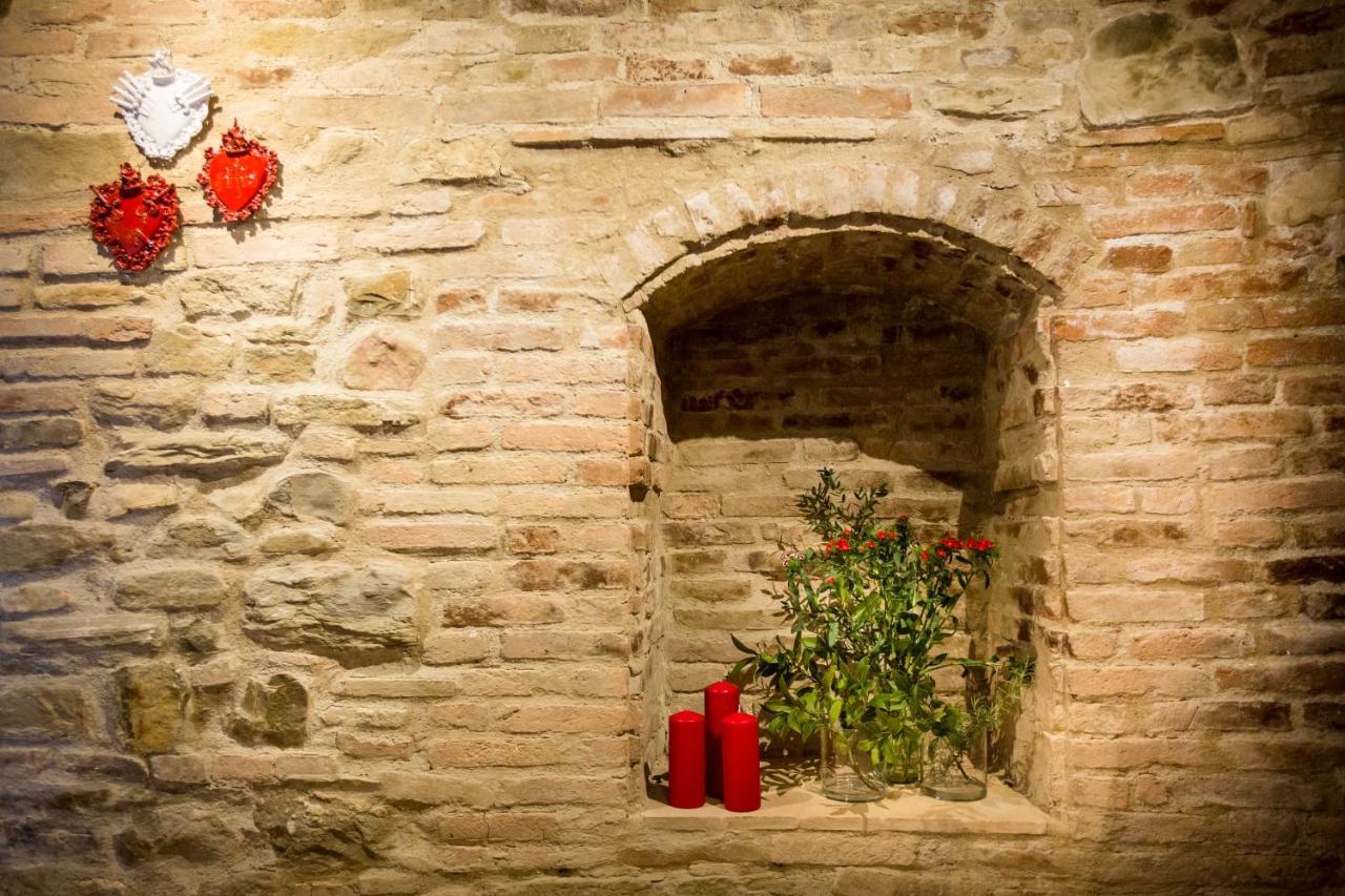 Castello Di Ramazzano - Tenute Aliani Perugia Eksteriør bilde